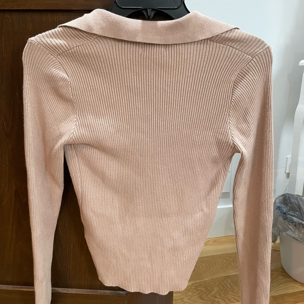 Sweater - Picture 4 of 4